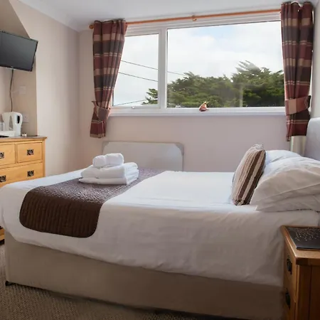 Trevarrian Lodge-2
